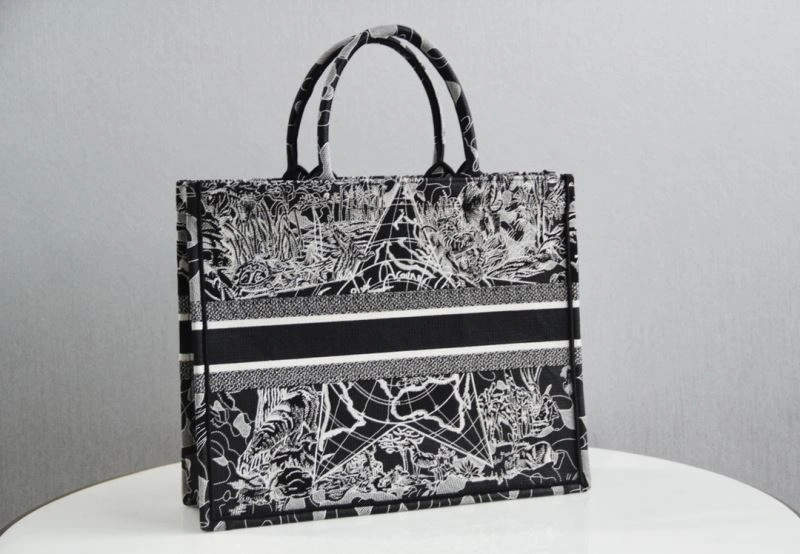 SportInspired Christian Dior Shopping Bags 76234