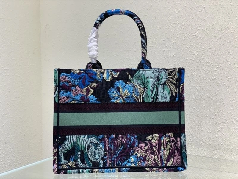 Trendsetting Christian Dior Shopping Bags 76235