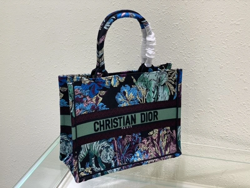 Trendsetting Christian Dior Shopping Bags 76235