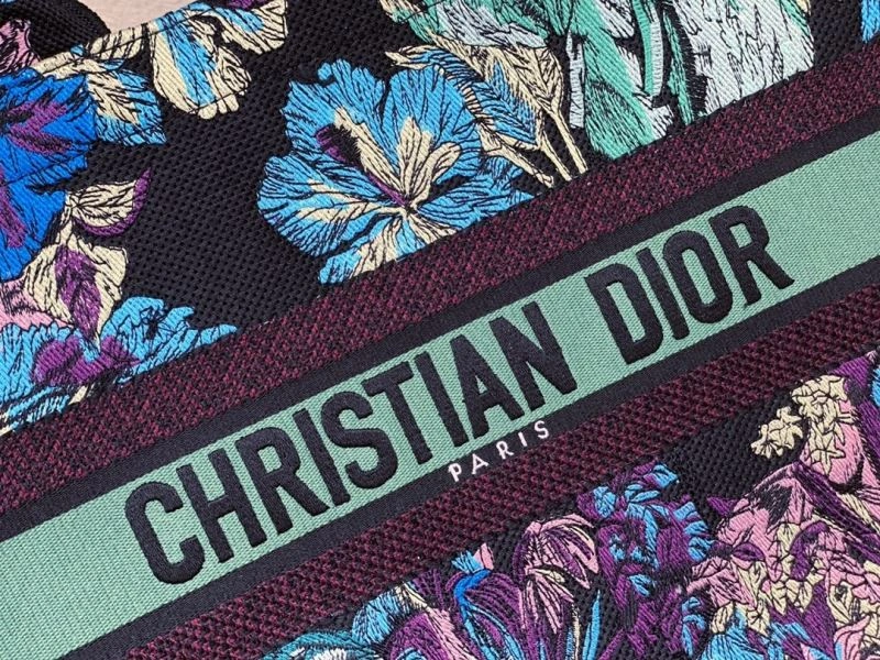 Trendsetting Christian Dior Shopping Bags 76235