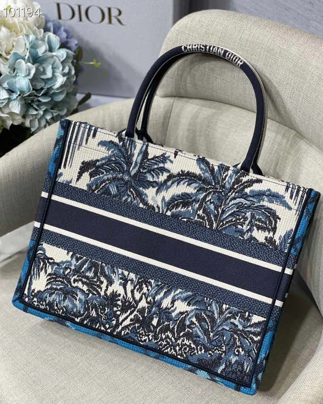 Christian Dior Shopping Bags Fashionable 76223