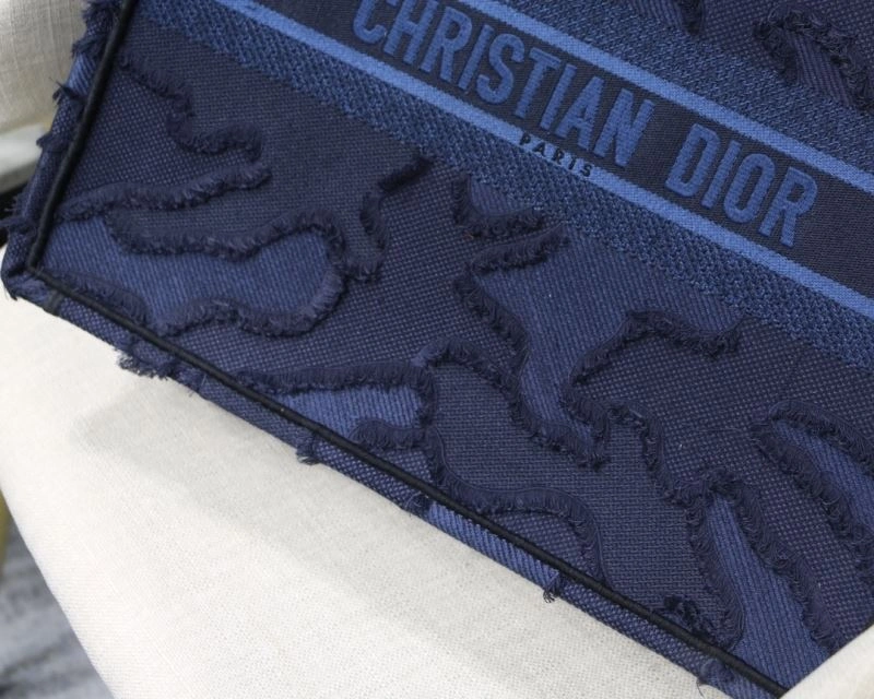 Vibrant Christian Dior Shopping Bags 76222