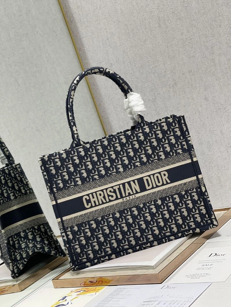 Elegant Christian Dior Shopping Bags 76200