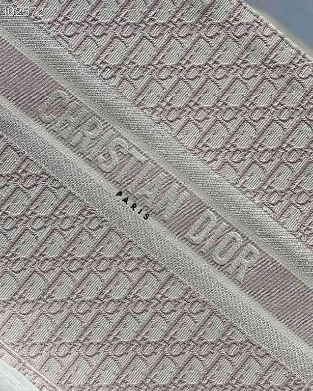 ModernLook Christian Dior Shopping Bags 76218