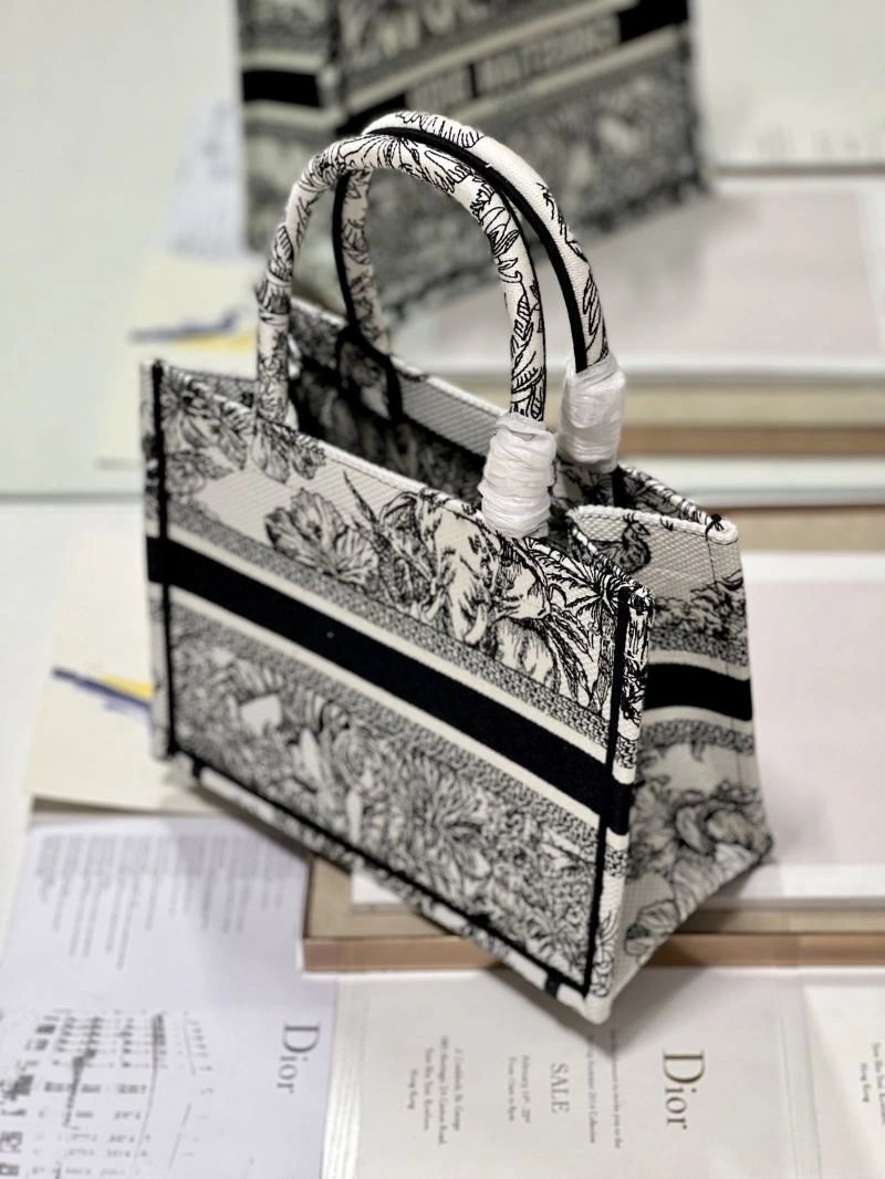 QuickDry Christian Dior Shopping Bags 76192