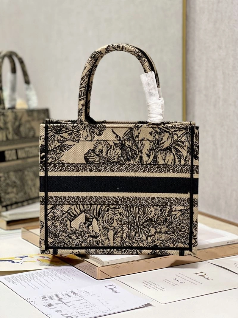 Casual Christian Dior Shopping Bags 76193