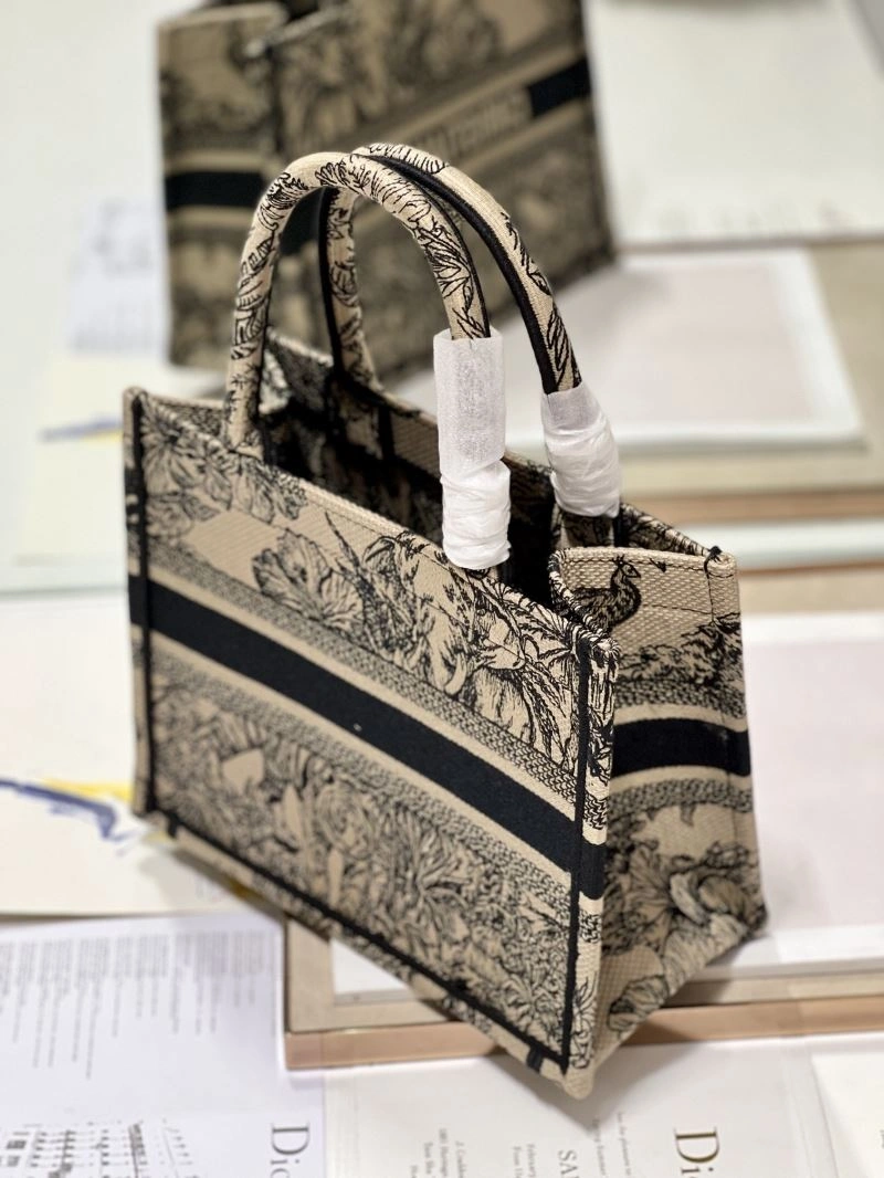 Casual Christian Dior Shopping Bags 76193