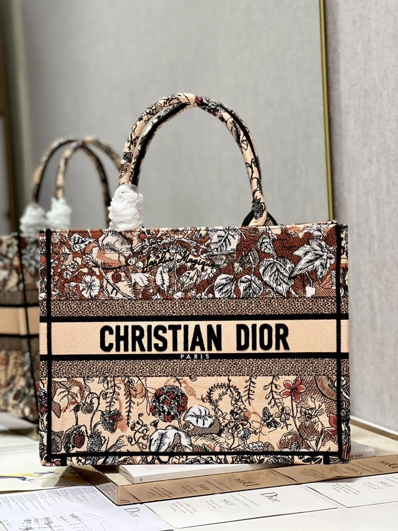 Cozy Christian Dior Shopping Bags 75665