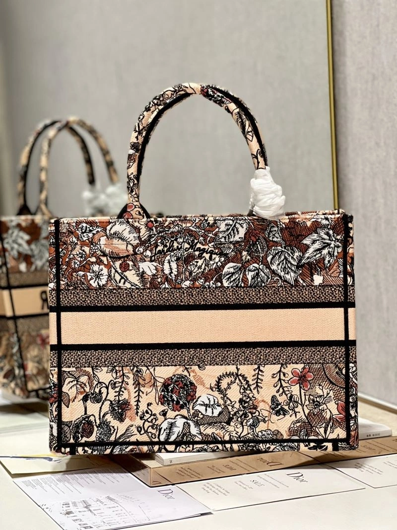 Cozy Christian Dior Shopping Bags 75665