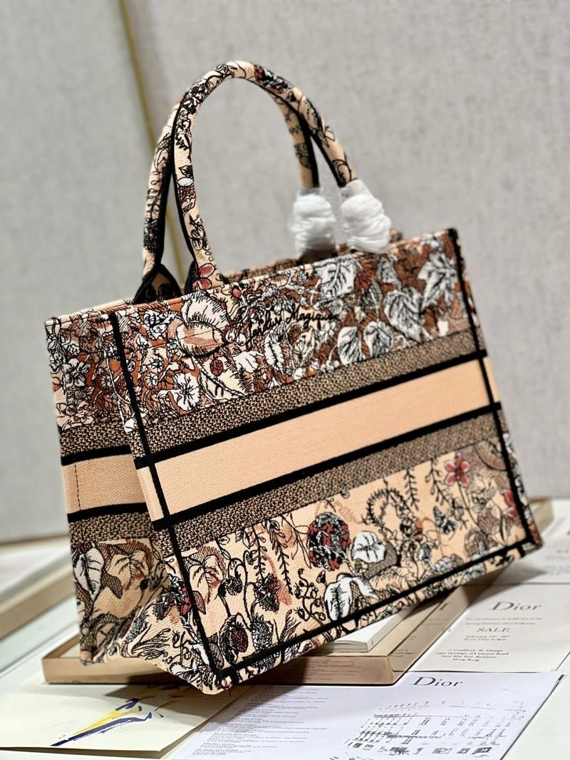 Cozy Christian Dior Shopping Bags 75665
