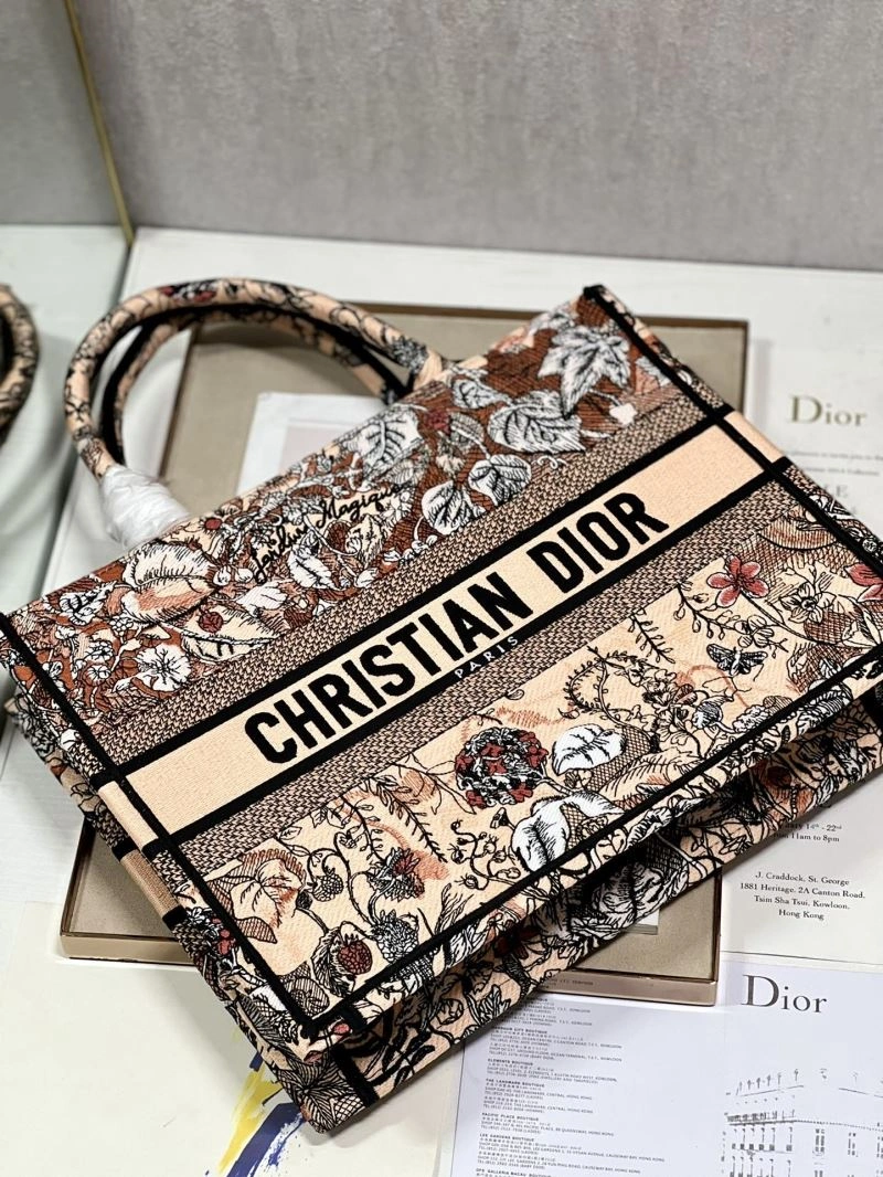 Cozy Christian Dior Shopping Bags 75665