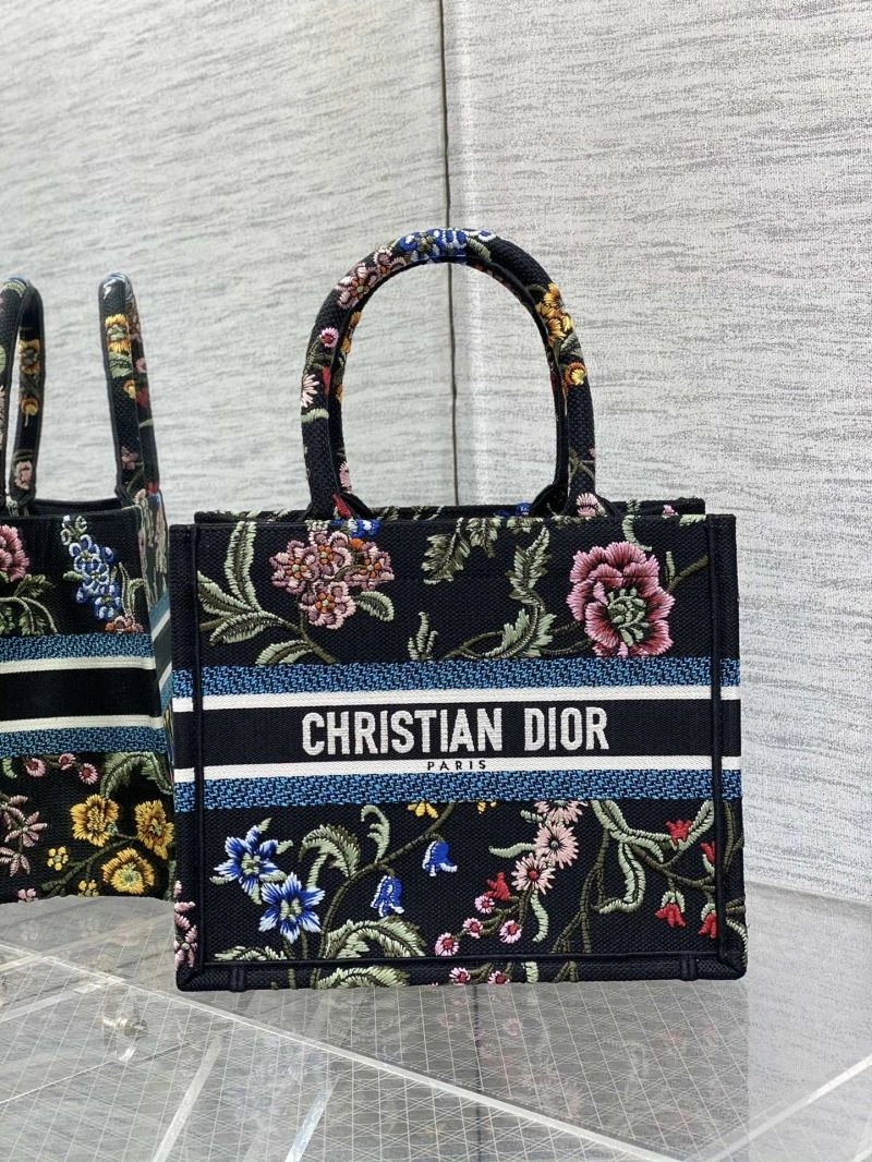 Chic Christian Dior Shopping Bags 75645