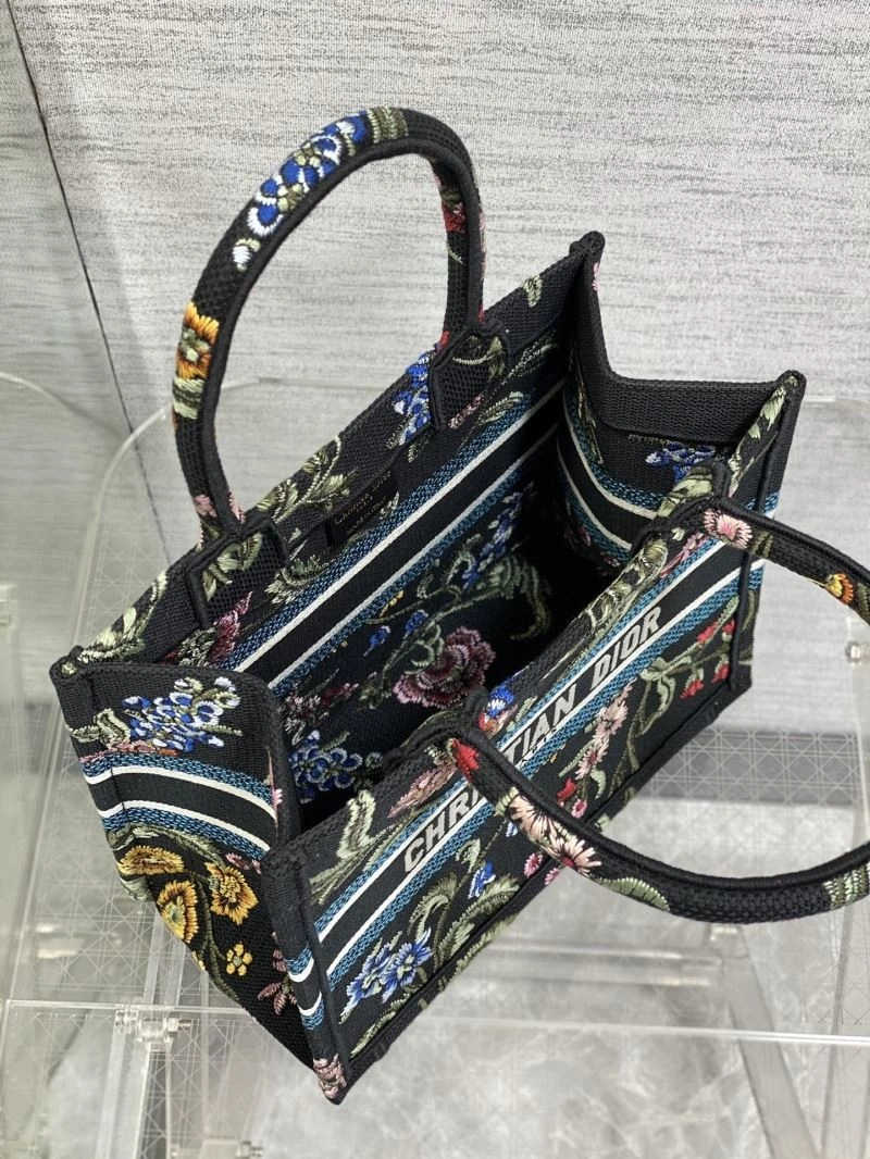 Chic Christian Dior Shopping Bags 75645