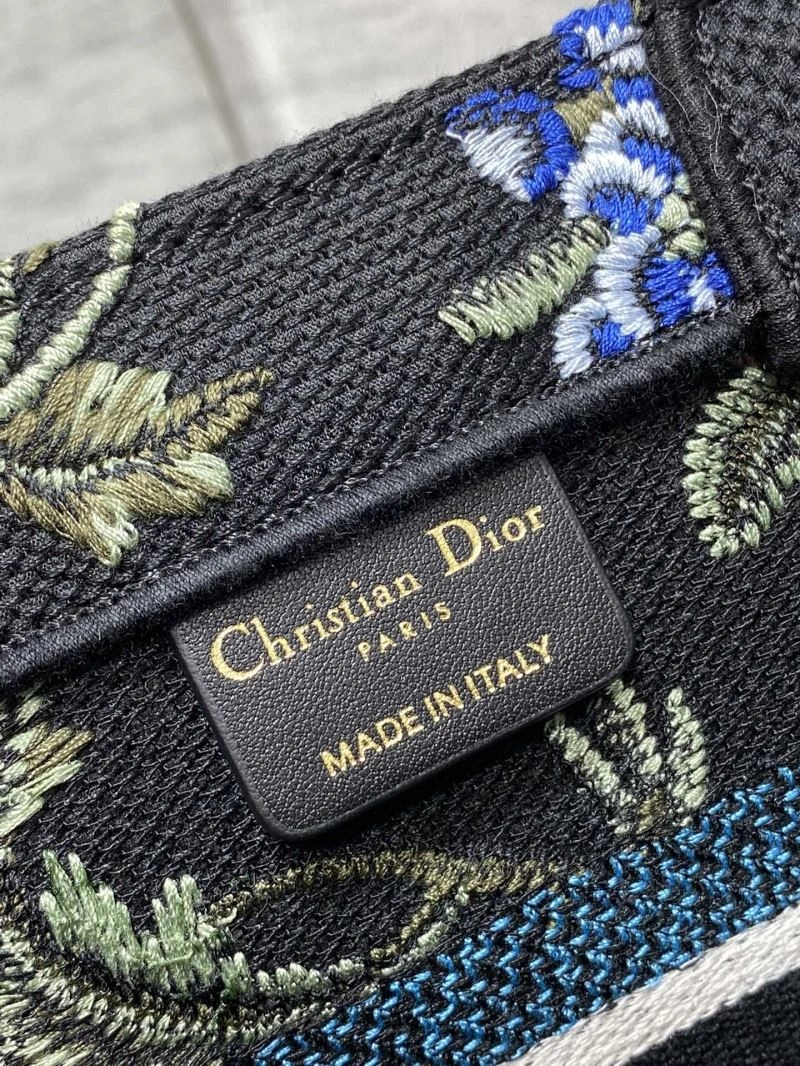 Chic Christian Dior Shopping Bags 75645