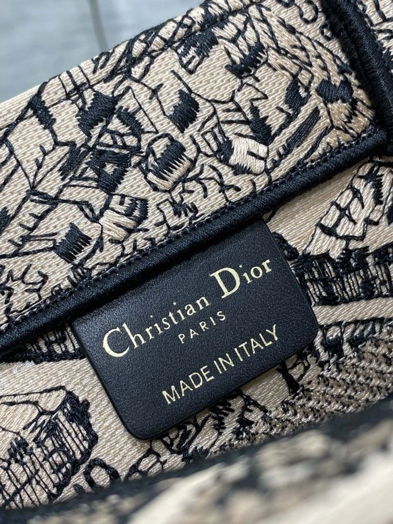 Christian Dior Shopping Bags Fashionable 75649