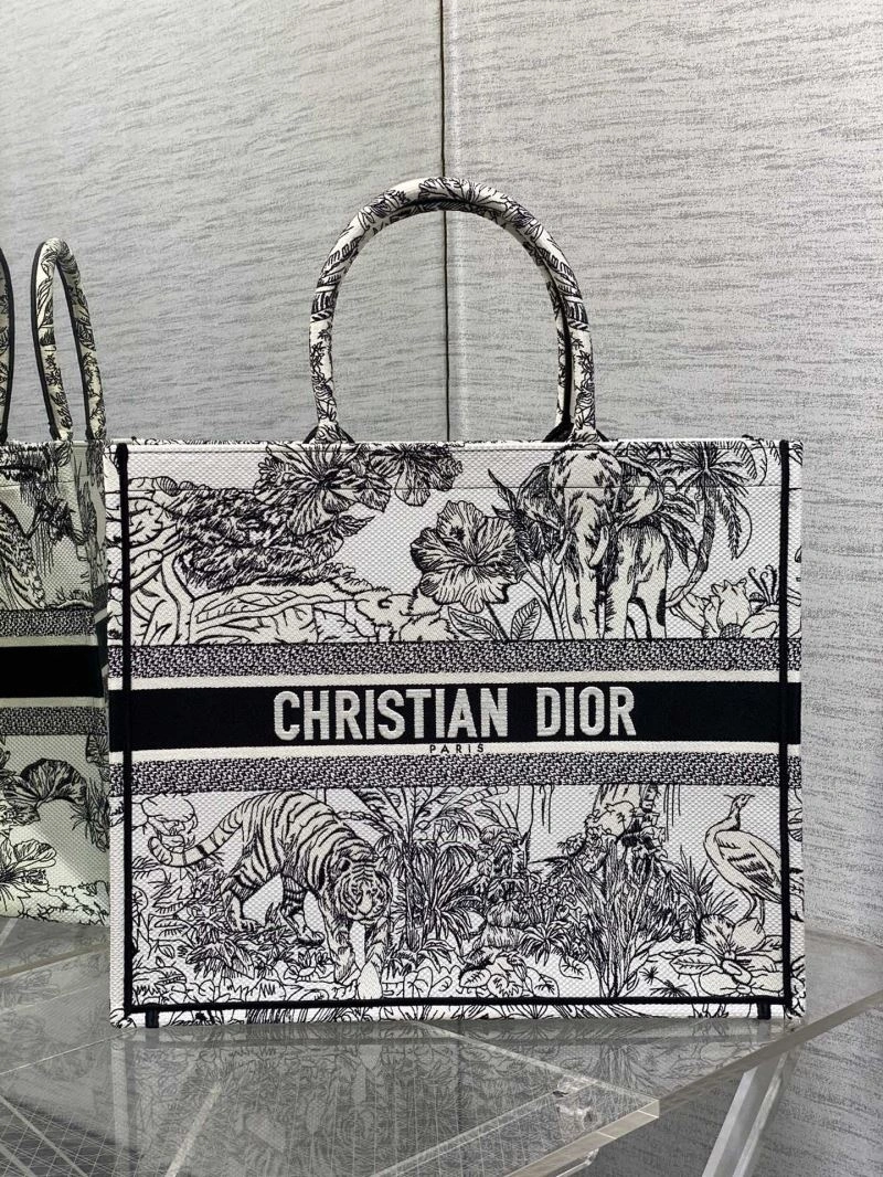 Versatile Christian Dior Shopping Bags 75647