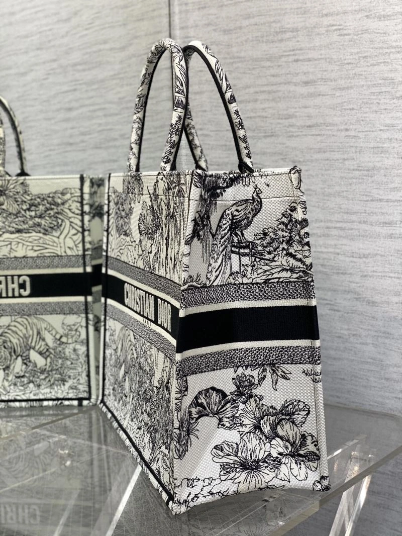 Versatile Christian Dior Shopping Bags 75647
