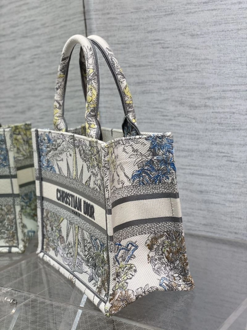 Casual Christian Dior Shopping Bags 75611
