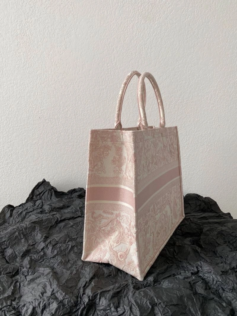 Minimalist Christian Dior Shopping Bags 75582