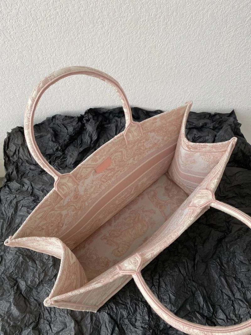 Minimalist Christian Dior Shopping Bags 75582