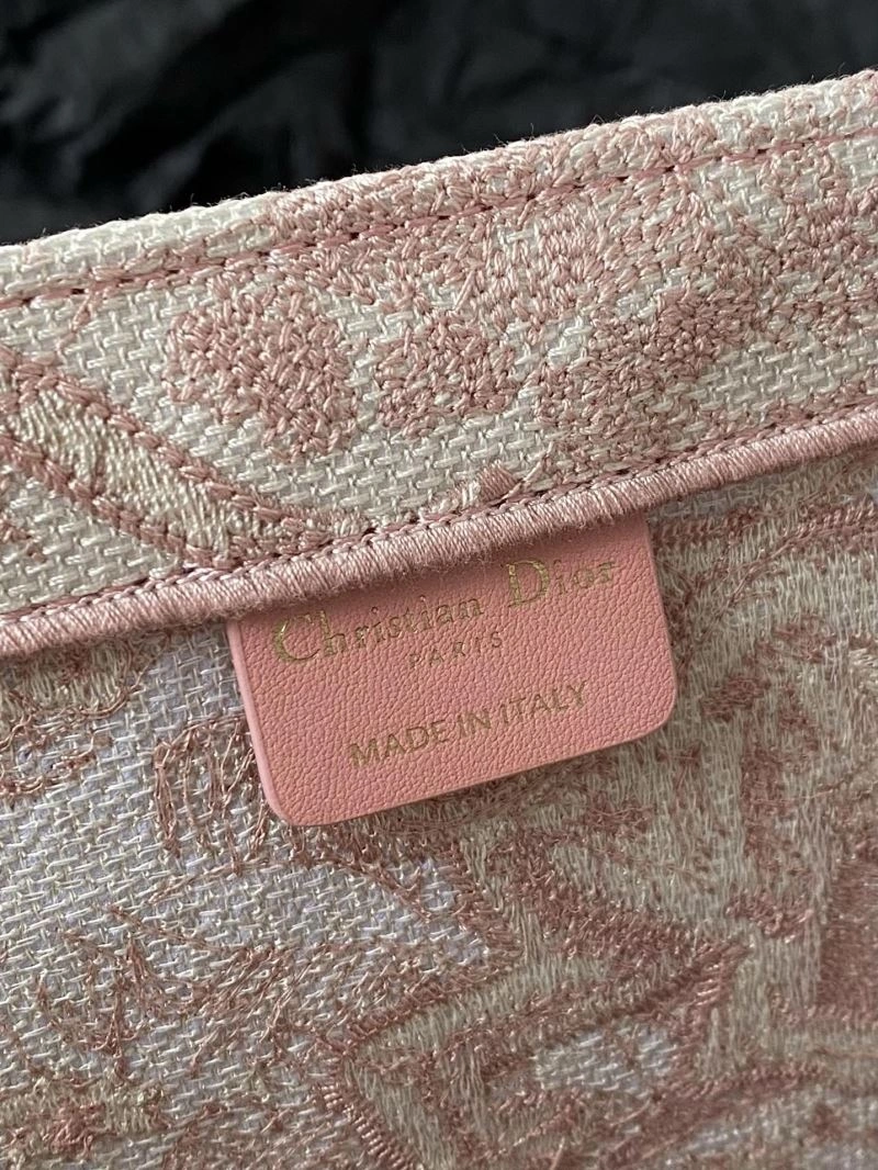 Minimalist Christian Dior Shopping Bags 75582