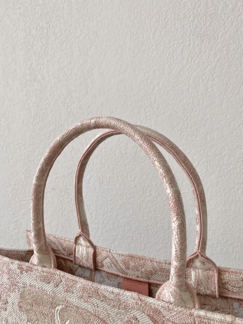 Minimalist Christian Dior Shopping Bags 75582