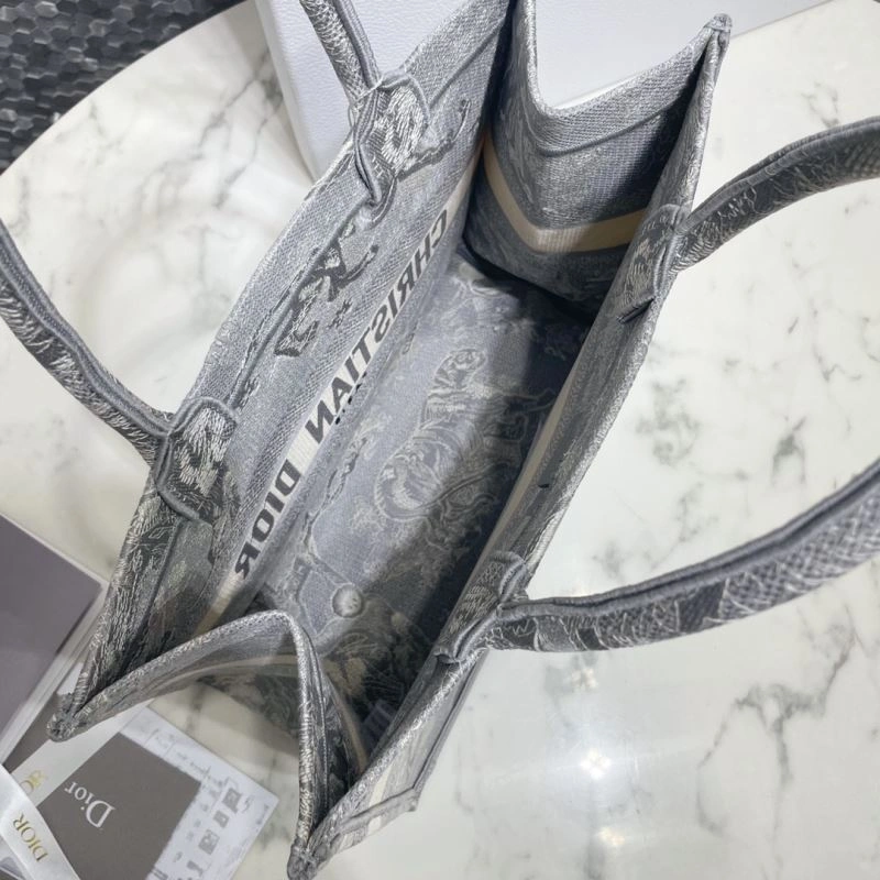 StreetReady Christian Dior Shopping Bags 75601