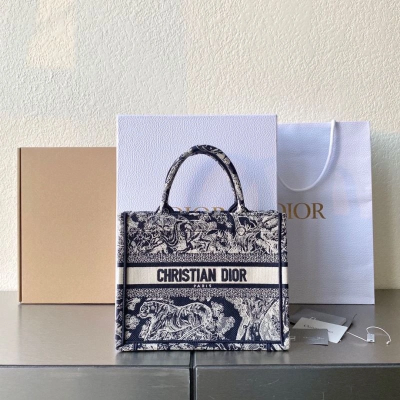 Trendsetting Christian Dior Shopping Bags 75596