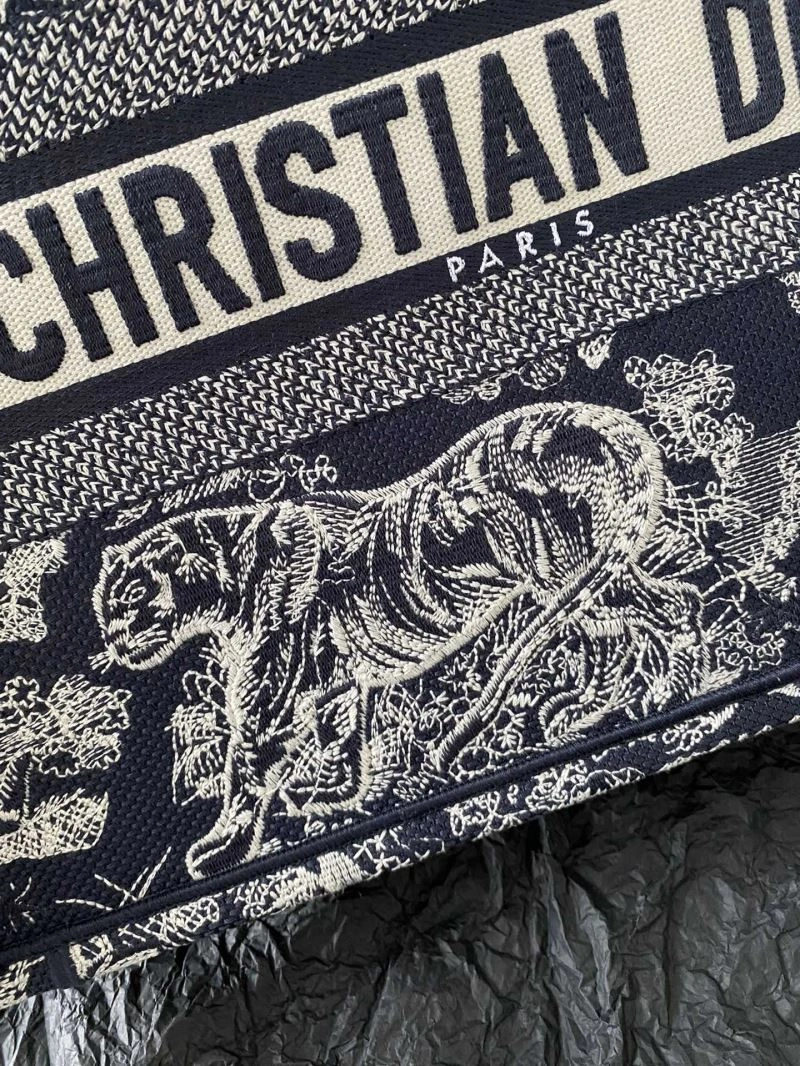 Chic Christian Dior Shopping Bags 75584