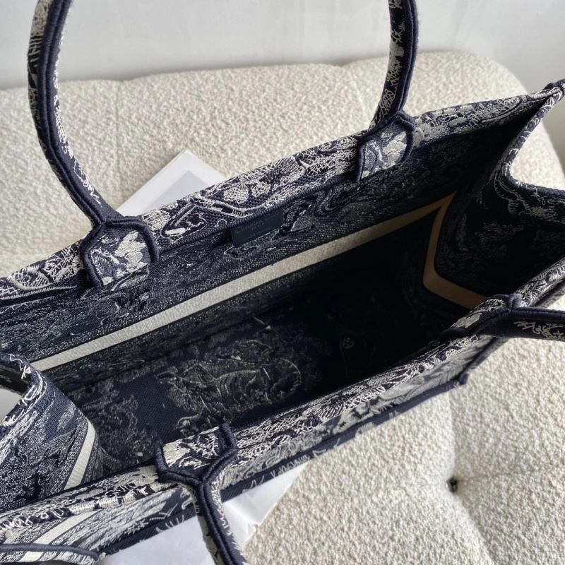 SunProtective Christian Dior Shopping Bags 75583