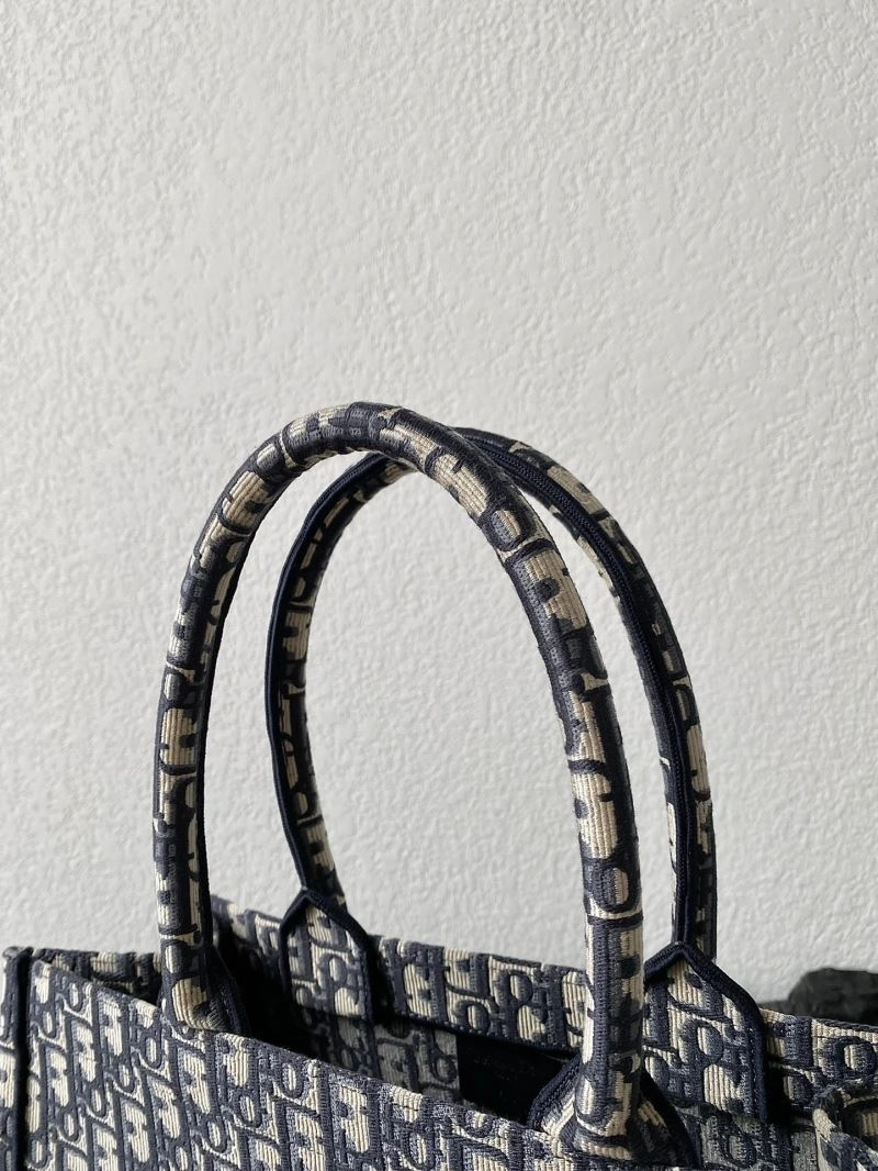 TravelReady Christian Dior Shopping Bags 75610