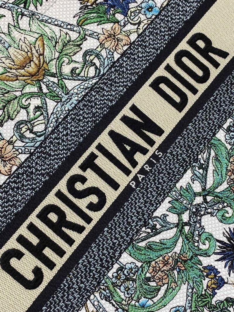Christian Dior Shopping Bags Sleek 75597