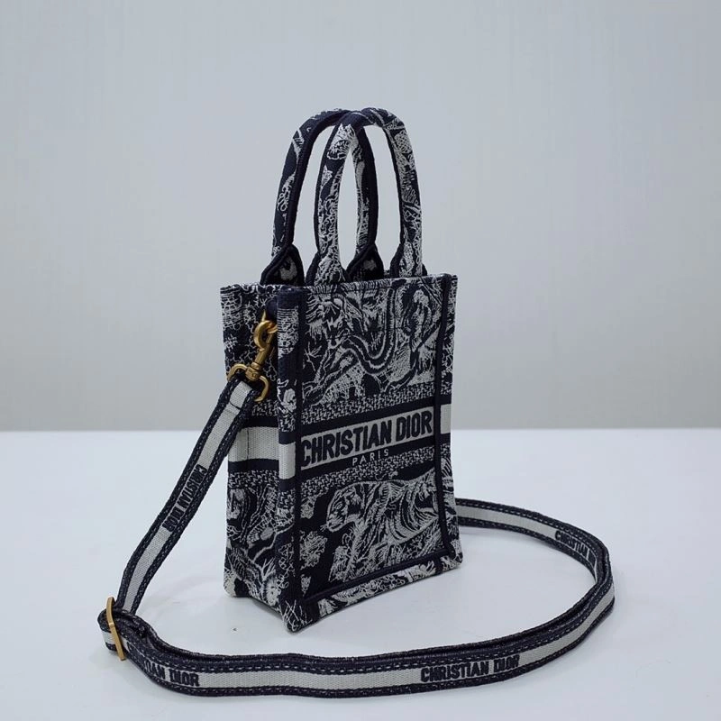 Chic Christian Dior Shopping Bags 75603