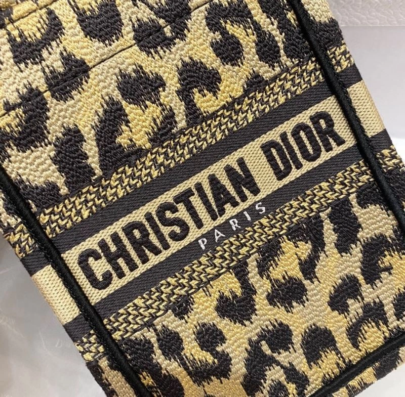 Tailored Christian Dior Shopping Bags 75607