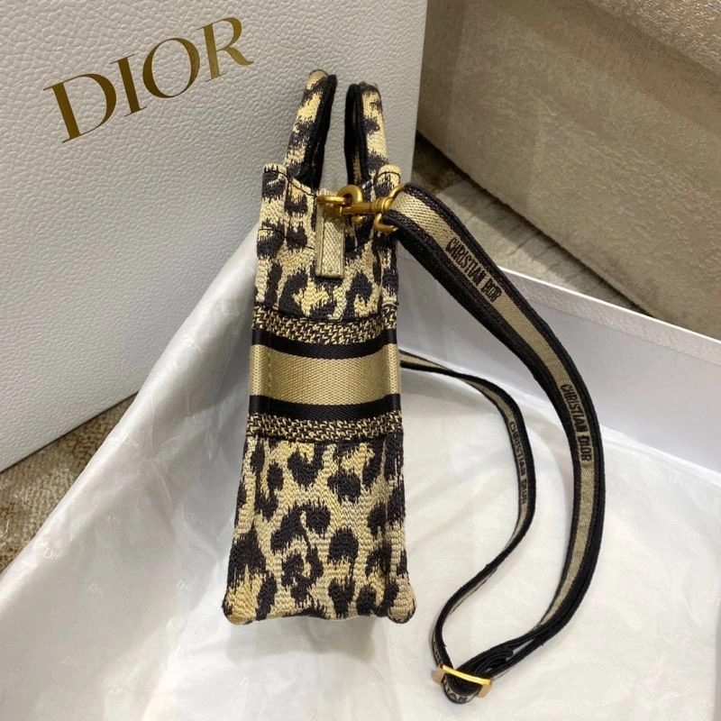 Tailored Christian Dior Shopping Bags 75607