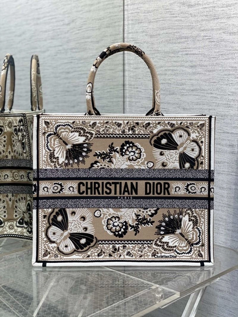 Effortless Christian Dior Shopping Bags 75577