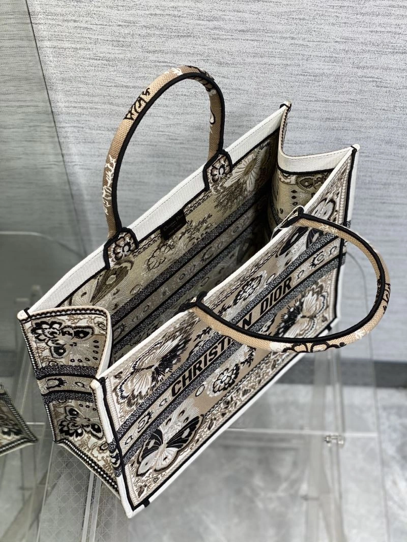 Effortless Christian Dior Shopping Bags 75577