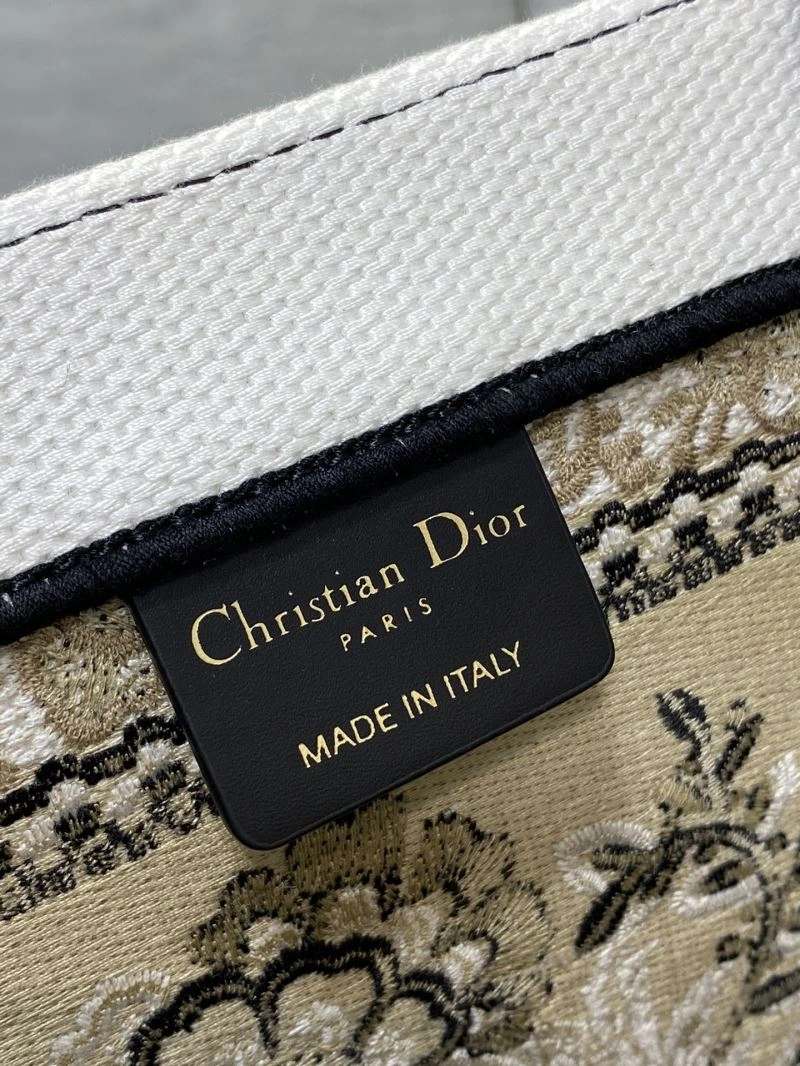 Effortless Christian Dior Shopping Bags 75577