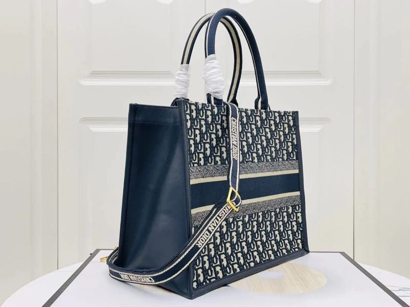 Christian Dior Shopping Bags Lightweight 75576