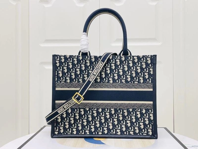 Christian Dior Shopping Bags Lightweight 75576