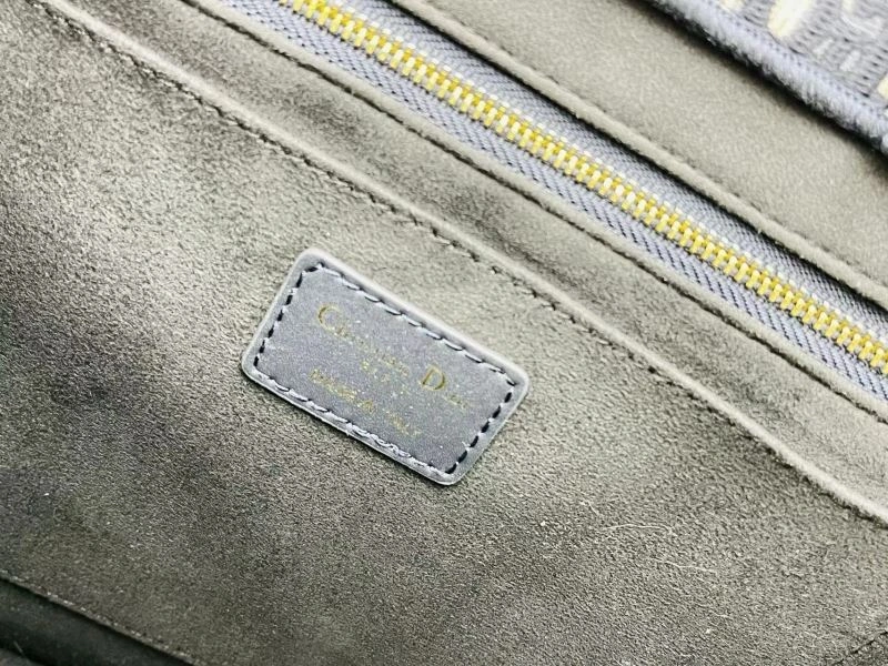 Christian Dior Shopping Bags Lightweight 75576