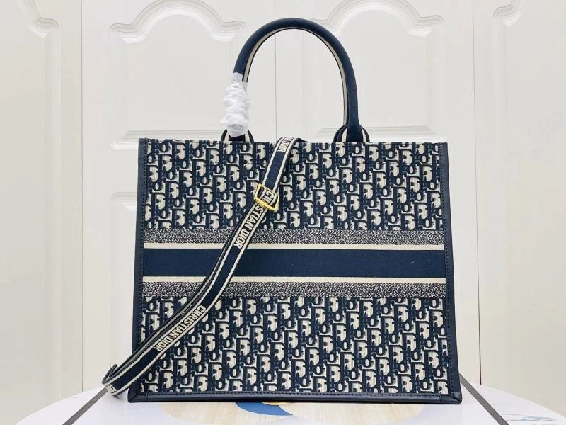 Christian Dior Shopping Bags Lightweight 75573
