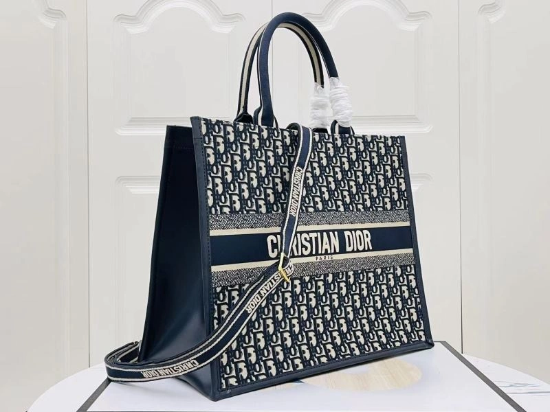 Christian Dior Shopping Bags Lightweight 75573