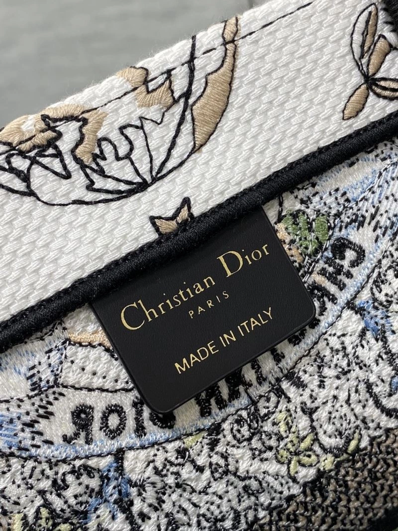 Christian Dior Shopping Bags Minimalist 75572