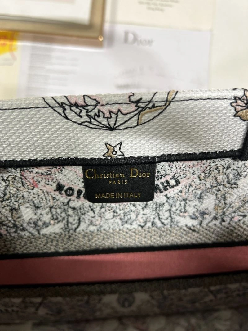 FlexibleFit Christian Dior Shopping Bags 75565
