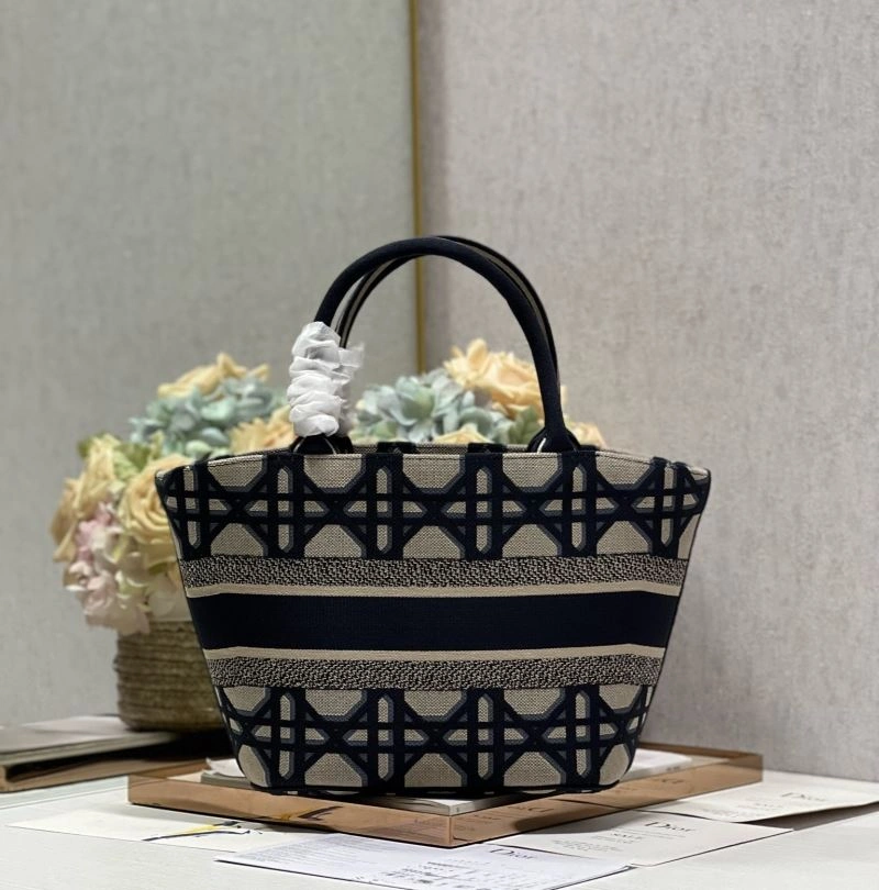 FashionForward Christian Dior Shopping Bags 75548