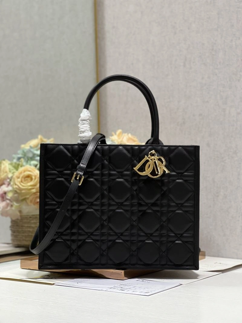 Snug Christian Dior Shopping Bags 75546