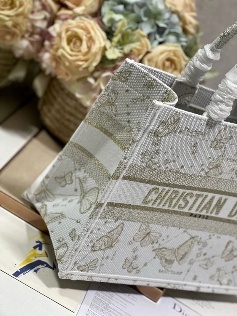 Supportive Christian Dior Shopping Bags 75544