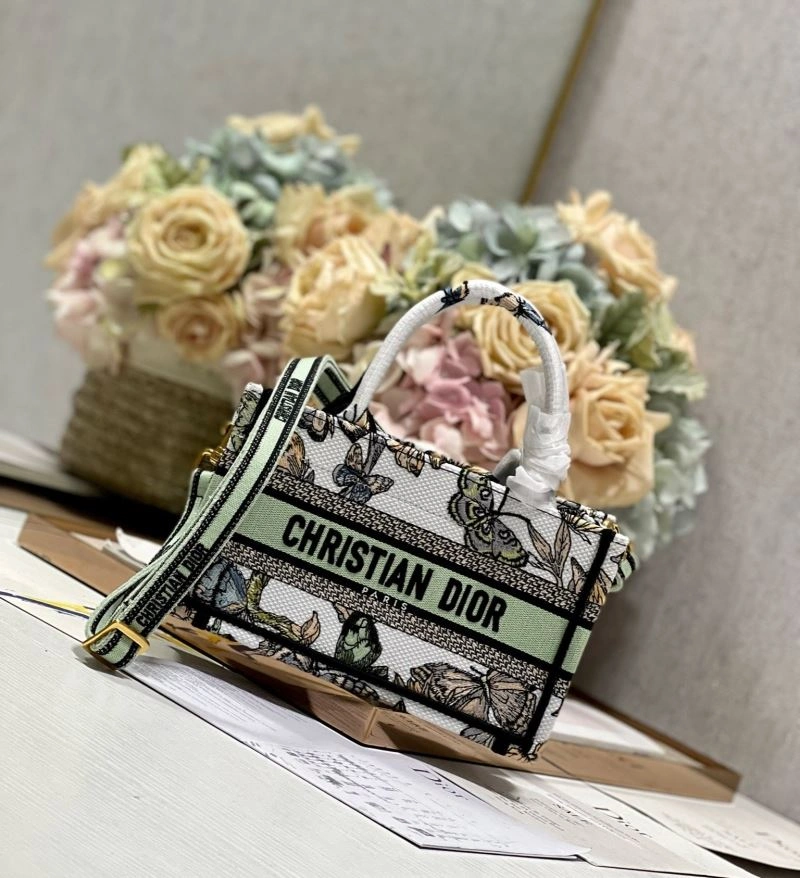 TechFriendly Christian Dior Shopping Bags 75538