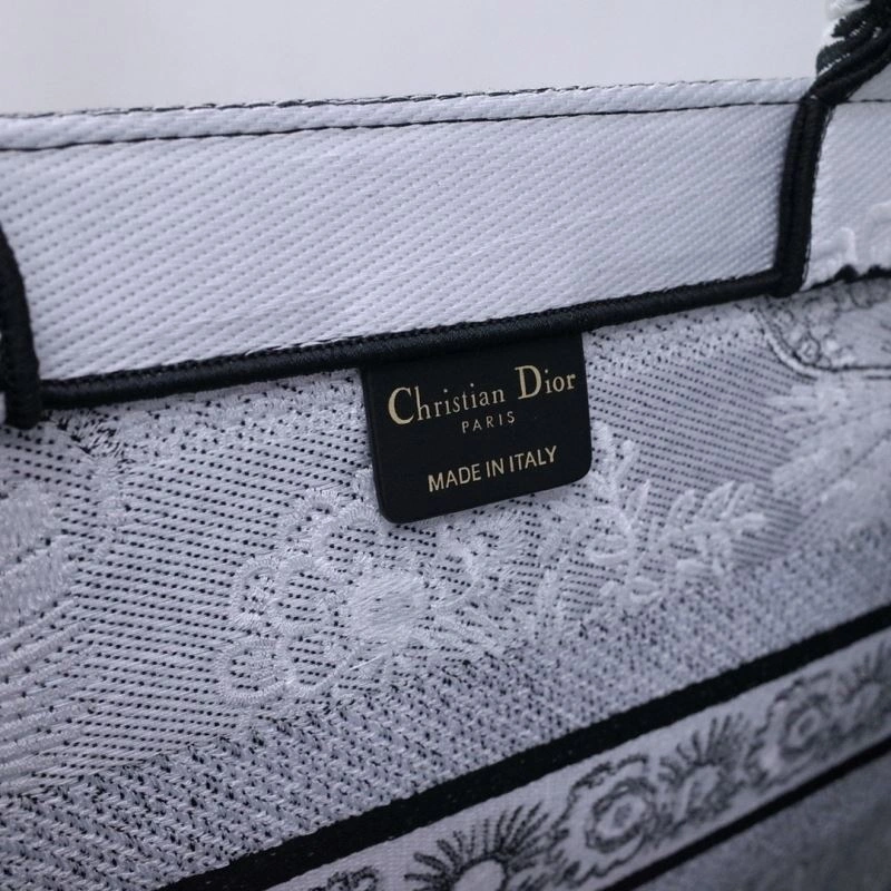 Attractive Christian Dior Shopping Bags 75550